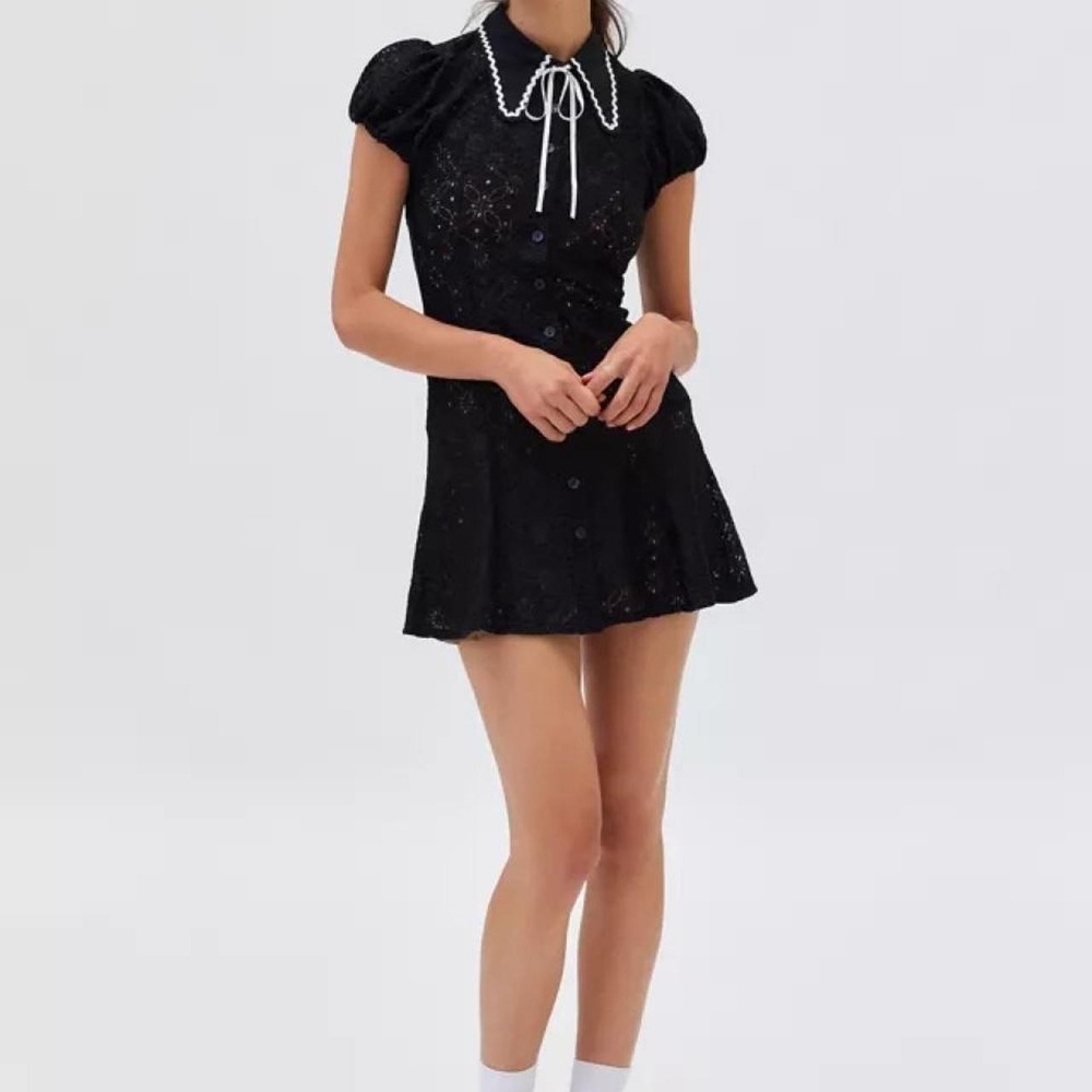 KIMCHI BLUE AUBREY LACE MINI DRESS Size Small